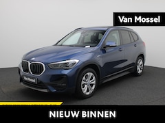 BMW X1 - xDrive25e | Schuif/Kanteldak | LED Koplampen | Privacy Glass | Stoelverwarming | Elektrisc