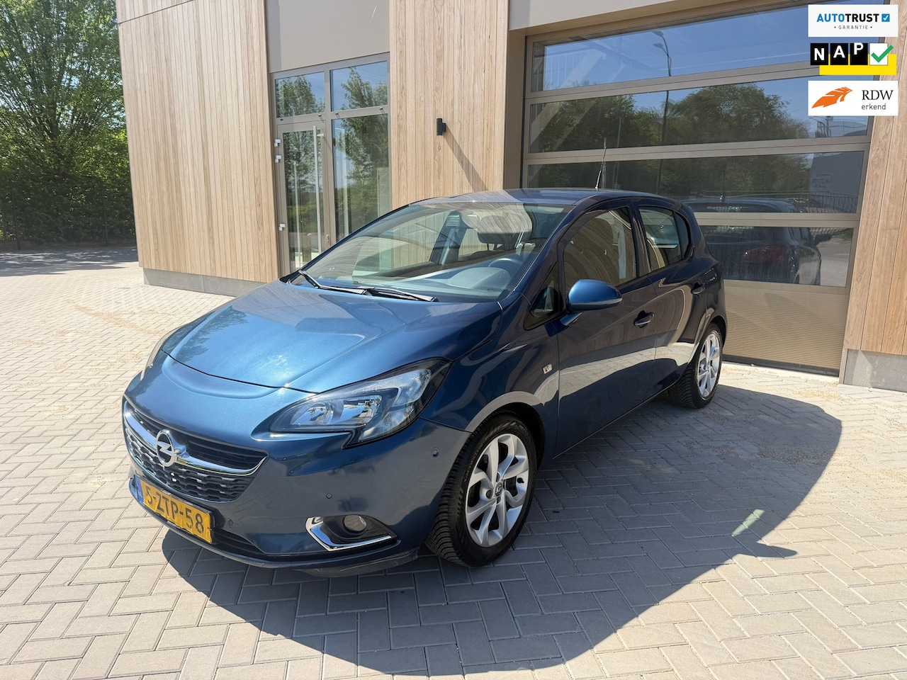 Opel Corsa-e - 1.0 Turbo Color Edition 5DRS |2015|Airco|Parkeersensoren|Trekhaak|Nieuwe APK - AutoWereld.nl