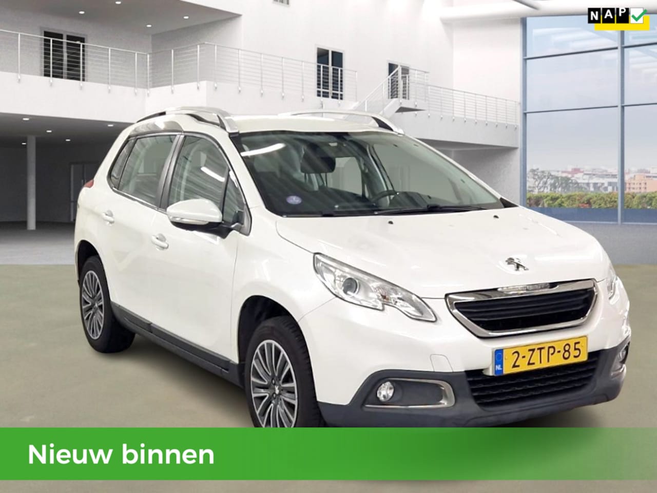 Peugeot 2008 - 1.2 NAP| 5DRS| AIRCO| APK| TREKHAAK| 1E EIGENAAR |NAVI - AutoWereld.nl