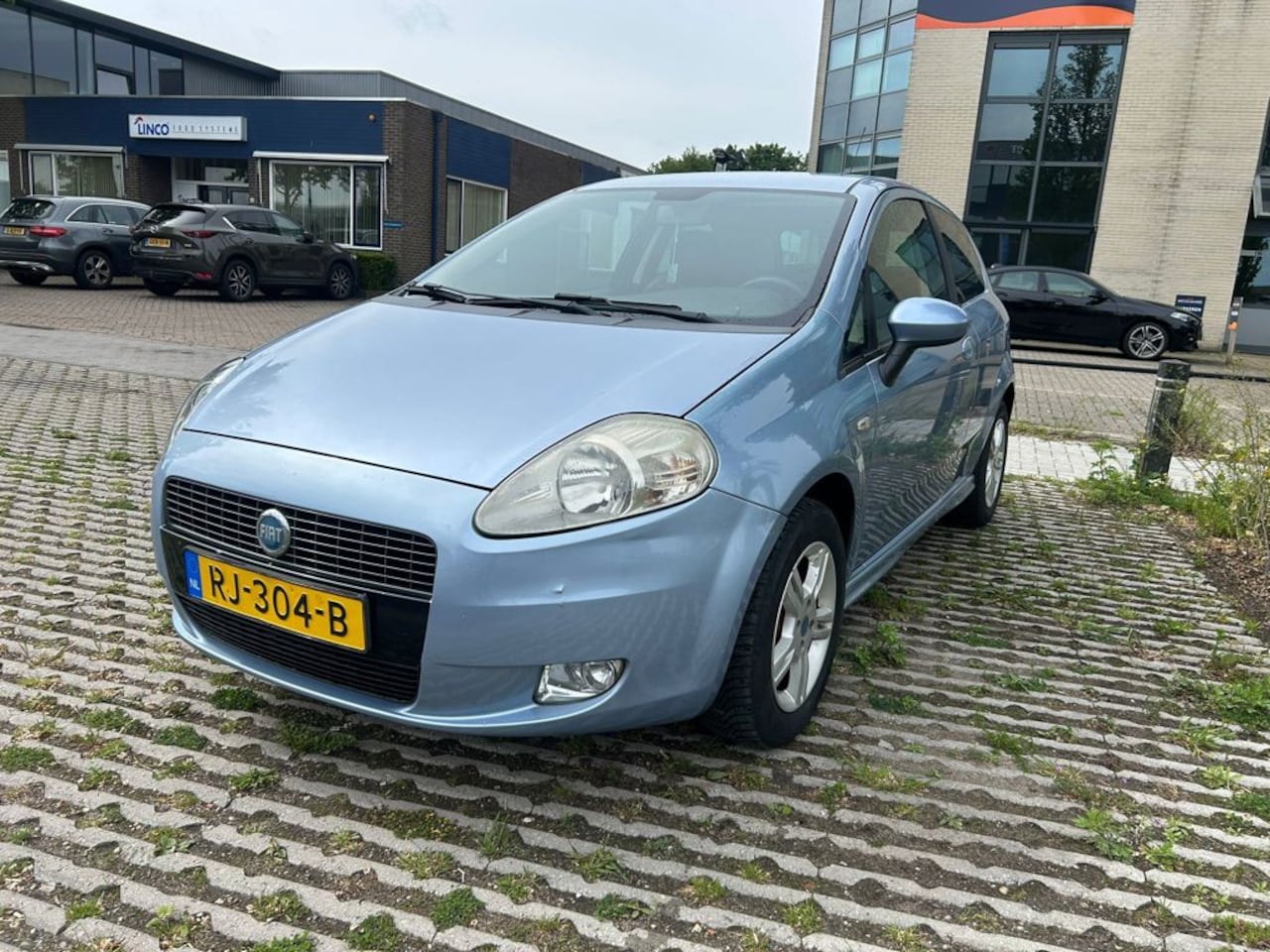 Fiat Grande Punto - 1.4 Active Bj.2005 Kmst.251773 met APK tot 10-01-2027 - AutoWereld.nl