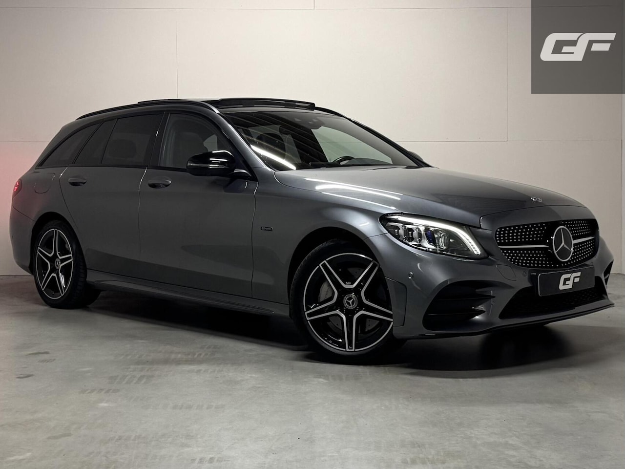 Mercedes-Benz C-klasse Estate - 300e AMG Pano Leer 360° Trekh. NAP - AutoWereld.nl