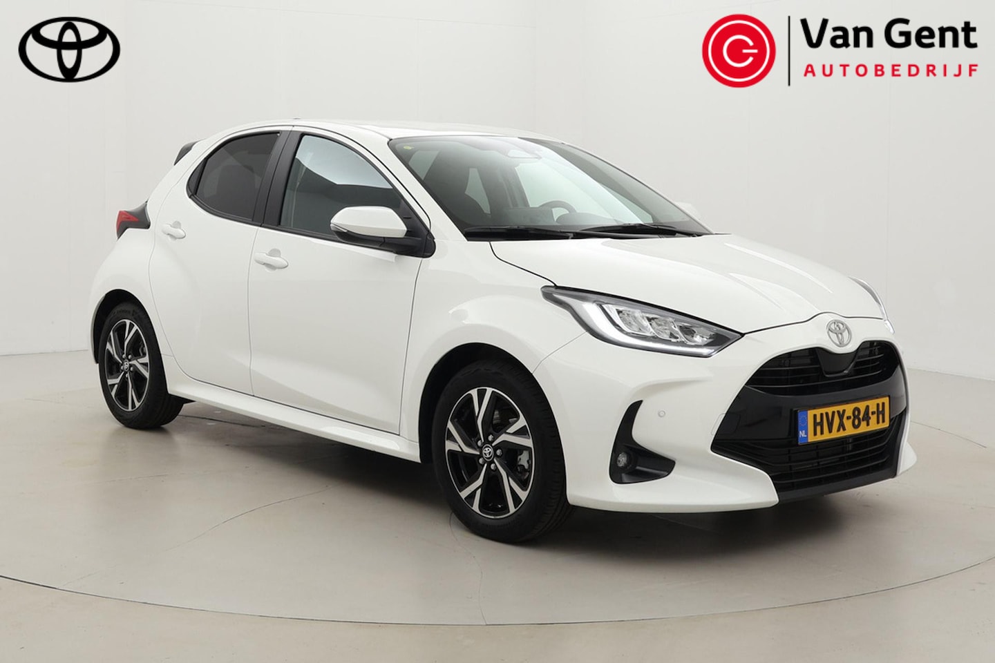 Toyota Yaris - 1.5 Hybrid 115 Dynamic | Apple Carplay / Android Auto | Dodehoek detectie | Parkeersensore - AutoWereld.nl