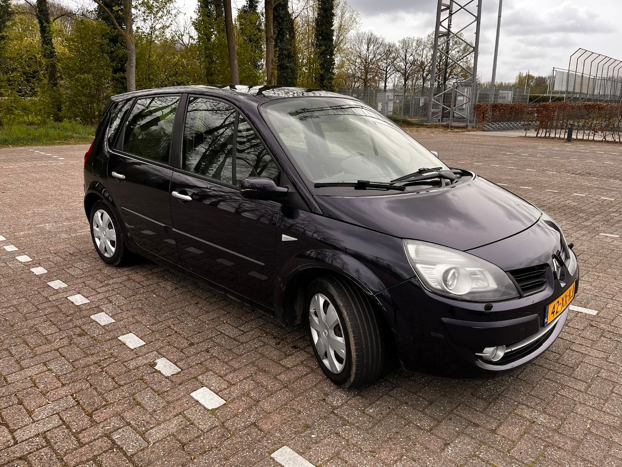 Renault Scénic - 1.6-16V Tech Line Kort geleden onderhoudsbeurt gehad en een nieuwe accu - AutoWereld.nl