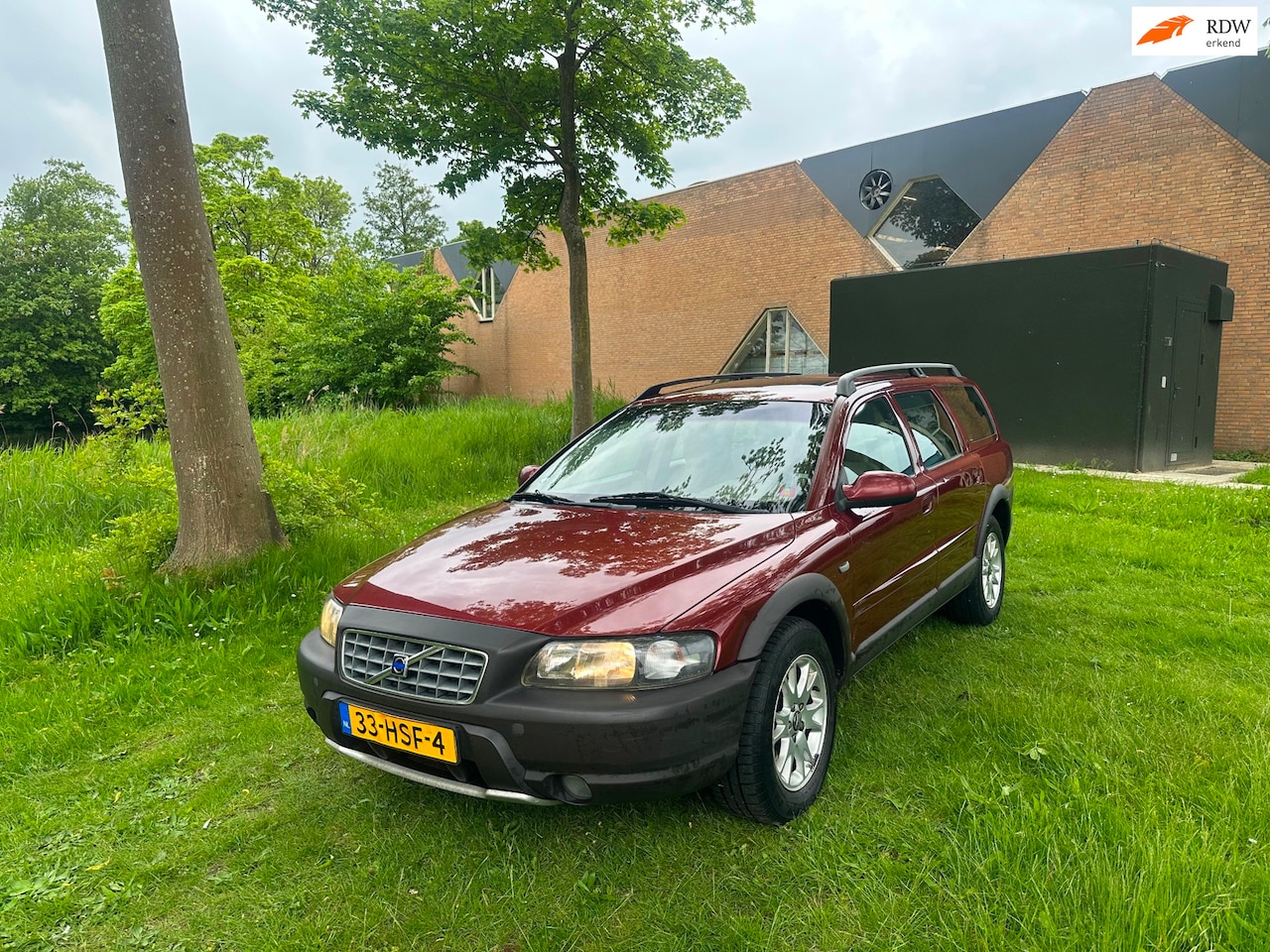 Volvo V70 Cross Country - 2.4 T LPG Airco Automaat Pano - AutoWereld.nl