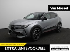 Alfa Romeo Junior - Elettrica Speciale 54 kWh | Tech Pack | Winterpakket | Led Matrix verlichting| DEMO