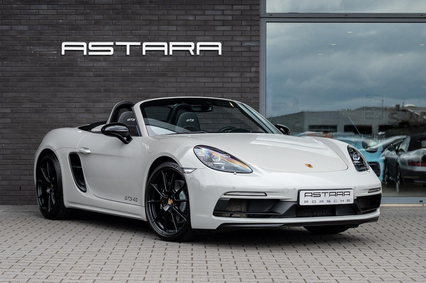 Porsche 718 Boxster GTS - 4.0 | krijt | BTW - AutoWereld.nl
