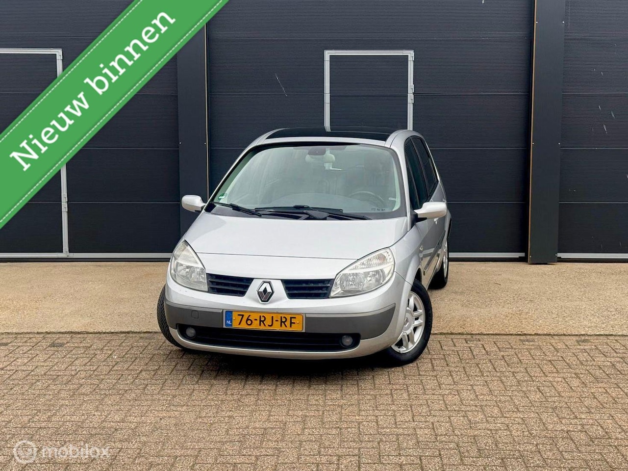 Renault Scénic - 2.0-16V Expression Comfort 2.0-16V Expression Comfort - AutoWereld.nl