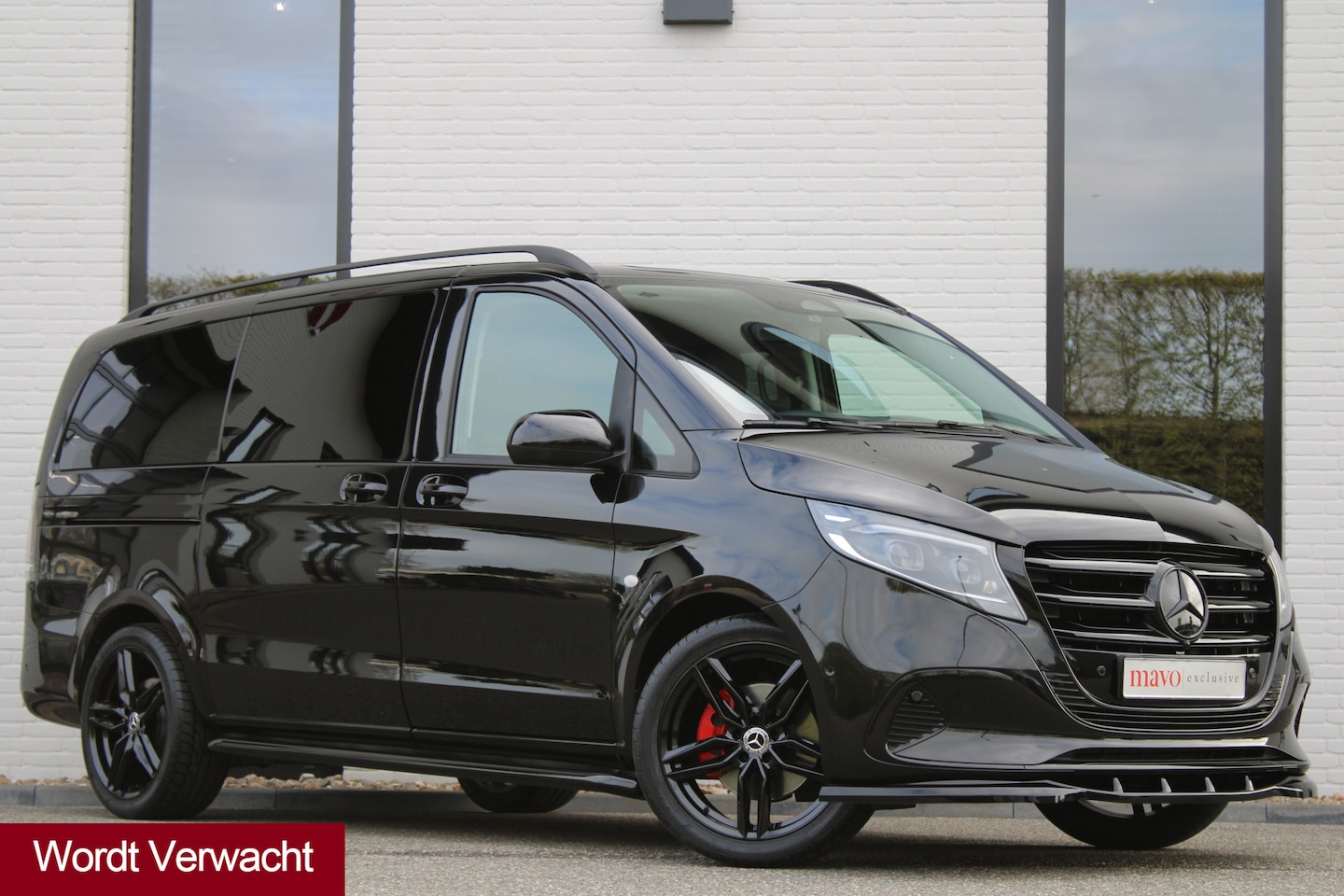 Mercedes-Benz Vito - 119 CDI / Aut / Lang / DC / 2x Schuifdeur / Leer / Led / Camera / Vol Opties / NIEUWSTAAT - AutoWereld.nl