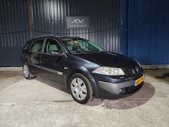 Renault Mégane Grand Tour - 2.0-16V Dynamique Comfort AUTOMAAT - INRUIL - ZO MEENEMEN