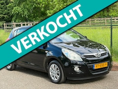Hyundai i20 - 1.2i DynamicVersion /Trekhaak/Airco/