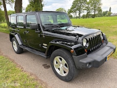 Jeep Wrangler Unlimited - 3.8 Sahara