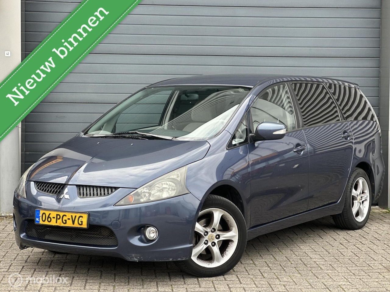 Mitsubishi Grandis - 2.4-16V Intense 6p. 2.4-16V Intense 6p | Airco | - AutoWereld.nl