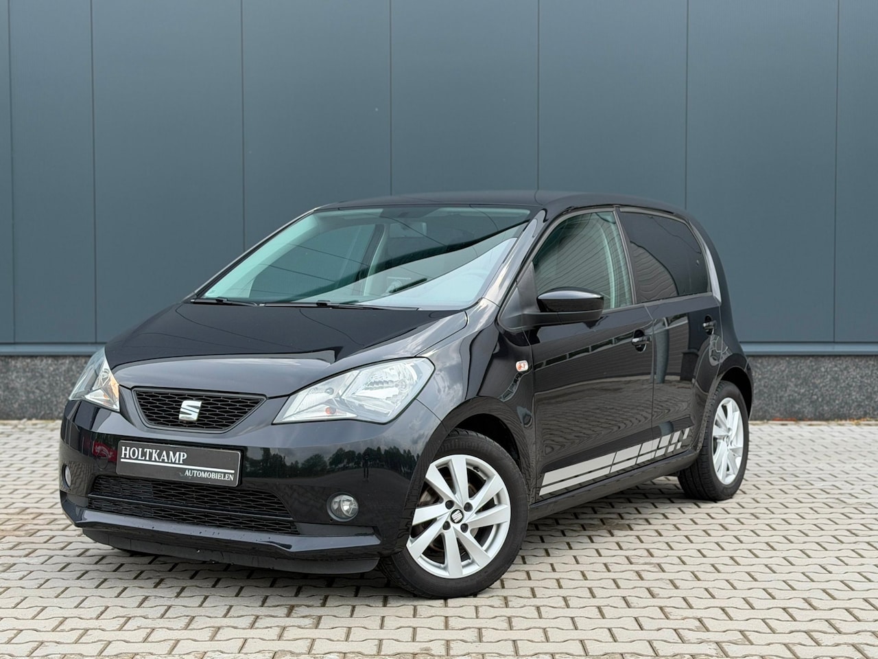 SEAT Mii - 1.0 Sport | 75 PK | CRUISE | AIRCO | 5 DEURS | GARMIN SCHERM | STOELVERWARMING - AutoWereld.nl