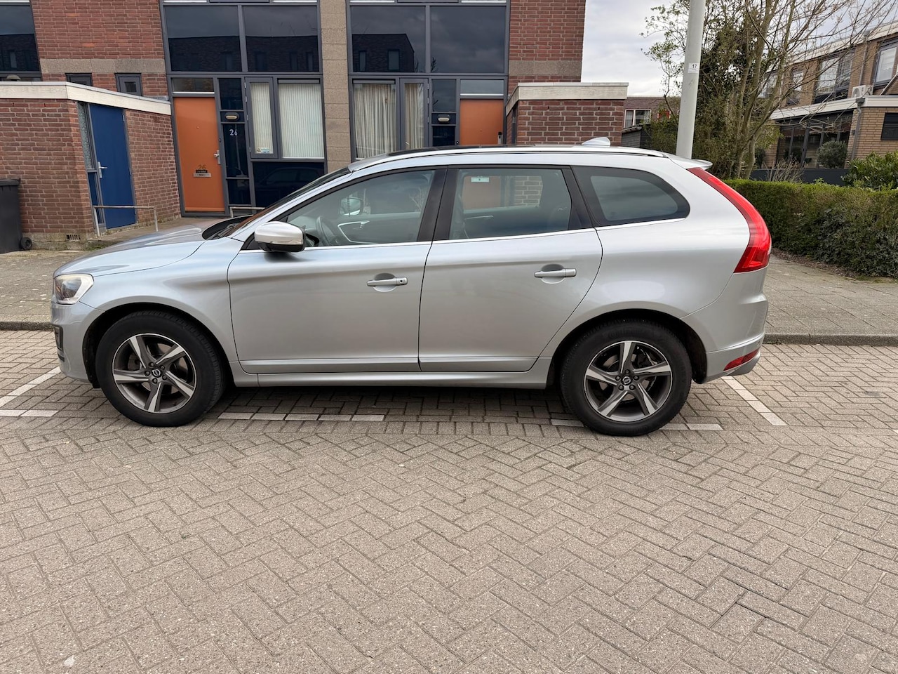Volvo XC60 - 2.0 T5 FWD Ocean Race R-Design - AutoWereld.nl