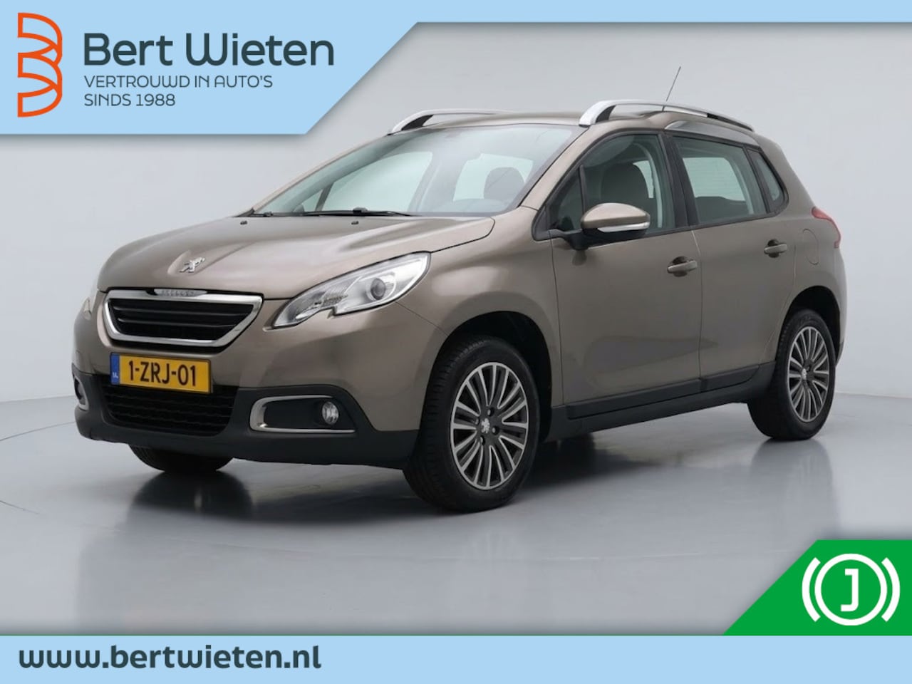 Peugeot 2008 - 1.2 PureTech | Geen import | Trekhaak | All Season banden | Pano - AutoWereld.nl