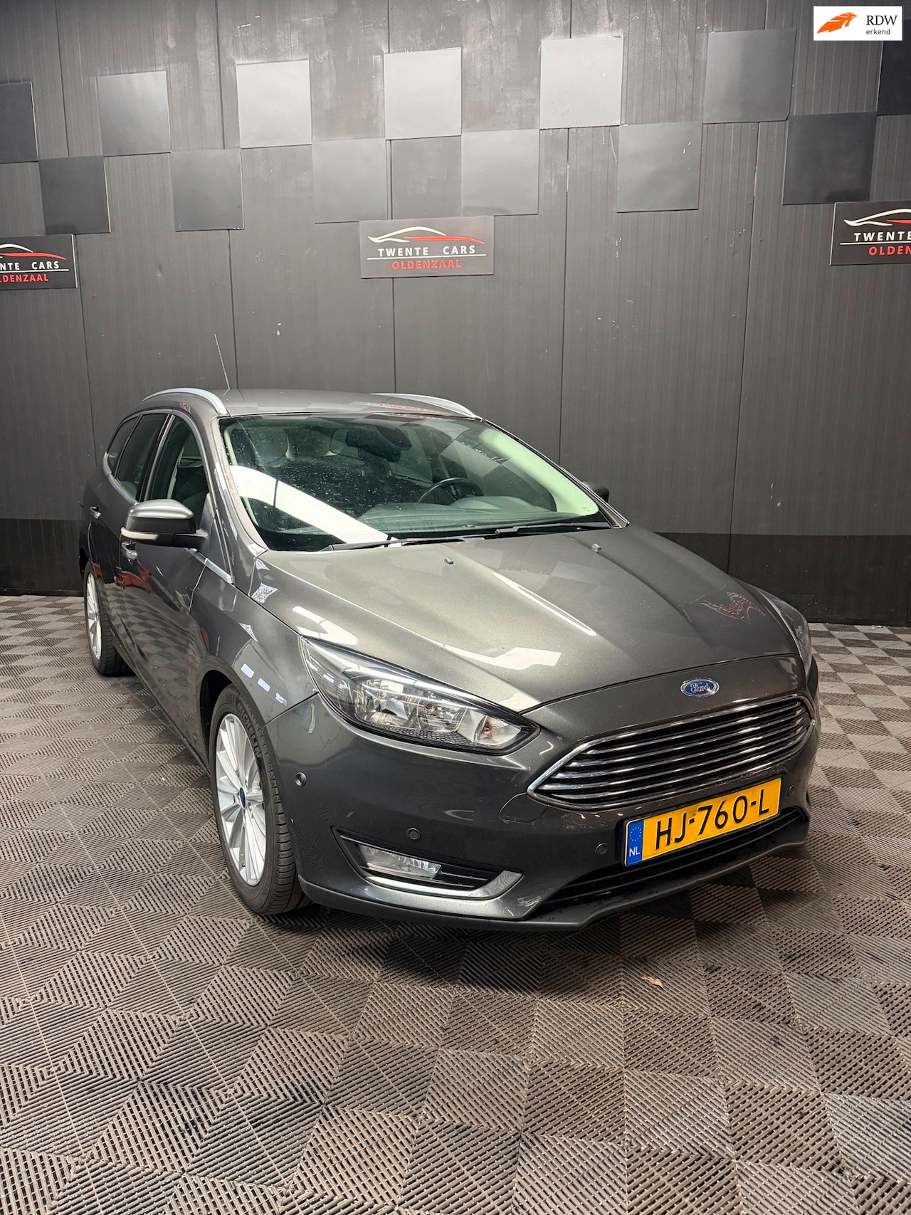 Ford Focus Wagon - 1.5 TDCI Titanium Edition | Navi | Cruise | PDC | - AutoWereld.nl
