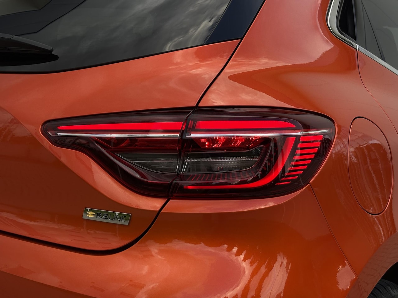 Renault Clio - 1.0 TCe R.S. Line | Lane Assist | Camera | Keyless | Carplay