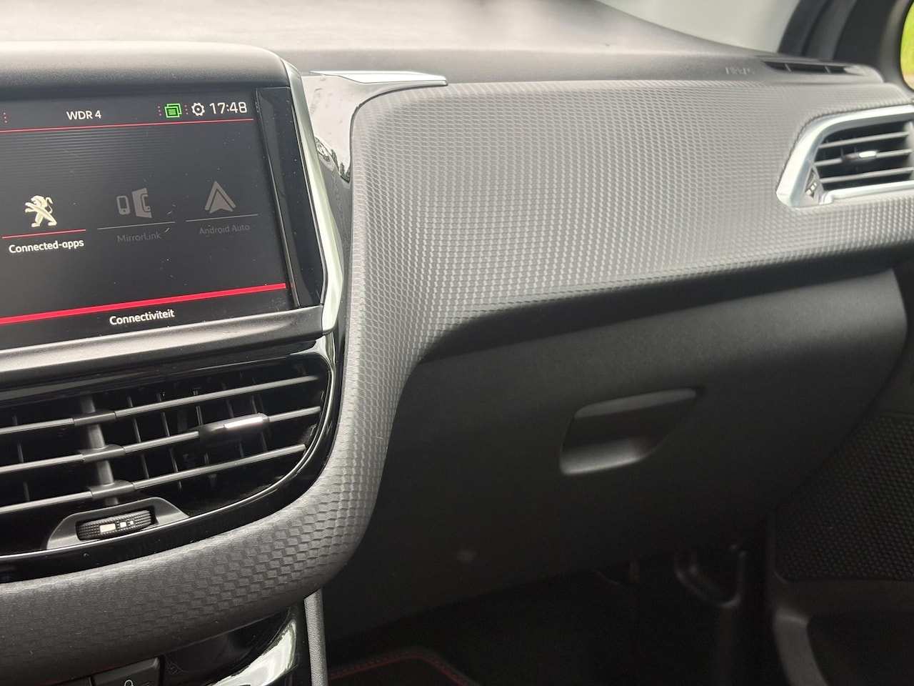 Peugeot 2008 - 1.2 PureTech GT-Line | Automaat | Pano | Camera | Dealer OH