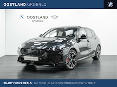 BMW 1-serie - 120 M Sport Automaat / Panoramadak / Sportstoelen / M Adaptief onderstel / Achteruitrijcam