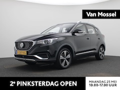 MG ZS - EV Luxury 45 kWh | Carplay | Stoelverwarming | Panoramadak schuif & kantel | Adaptive crui