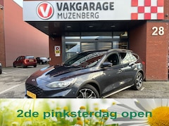 Ford Focus Wagon - 1.5 EcoBoost Active ST-Line X 183PK // ADAPT. CRUISE // DODEHOEK // KEYLESS // CAMERA+SENS