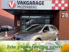 SEAT Leon ST - 1.2 TSI Style First Edition // NAVI // PDC V + A // TREKHAAK // CRUISE // BOEKJES ERBIJ NE
