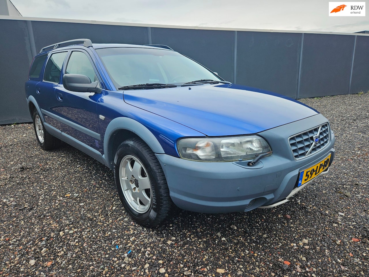 Volvo V70 Cross Country - 2.4 T Geartr. Comf.AWD OCEAN RACE - AutoWereld.nl
