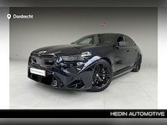 BMW M5 - 5-serie Sedan | M Carbon-keramische remmen | Trekhaak | Driving Assistant Professional | C