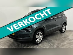 Skoda Karoq - 1.5 TSI ACT Business Edition Plus benzine automaat panoramadak navigatie trekhaak parkeers