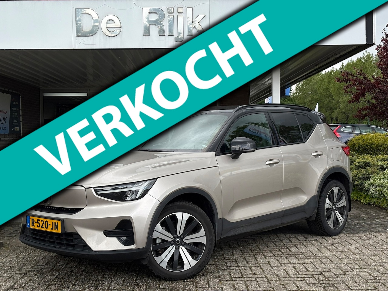 Volvo XC40 - Recharge Plus 70 kWh (EV) | Trekhaak wegkl. Stoel+Stuurverw., Carplay/Android, Camera, Cru - AutoWereld.nl