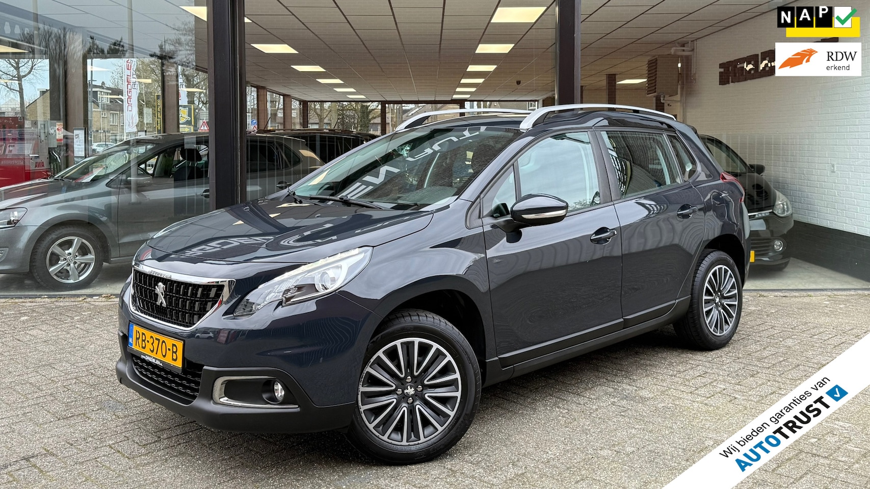 Peugeot 2008 - 1.2 PureTech 1e EIG | CARPLAY | CRUISE | NAP - AutoWereld.nl