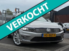 Volkswagen Passat Variant - 1.4 TSI GTE Highline | Panoramadak | 19” LMV | Virtual cockpit | Trekhaak |