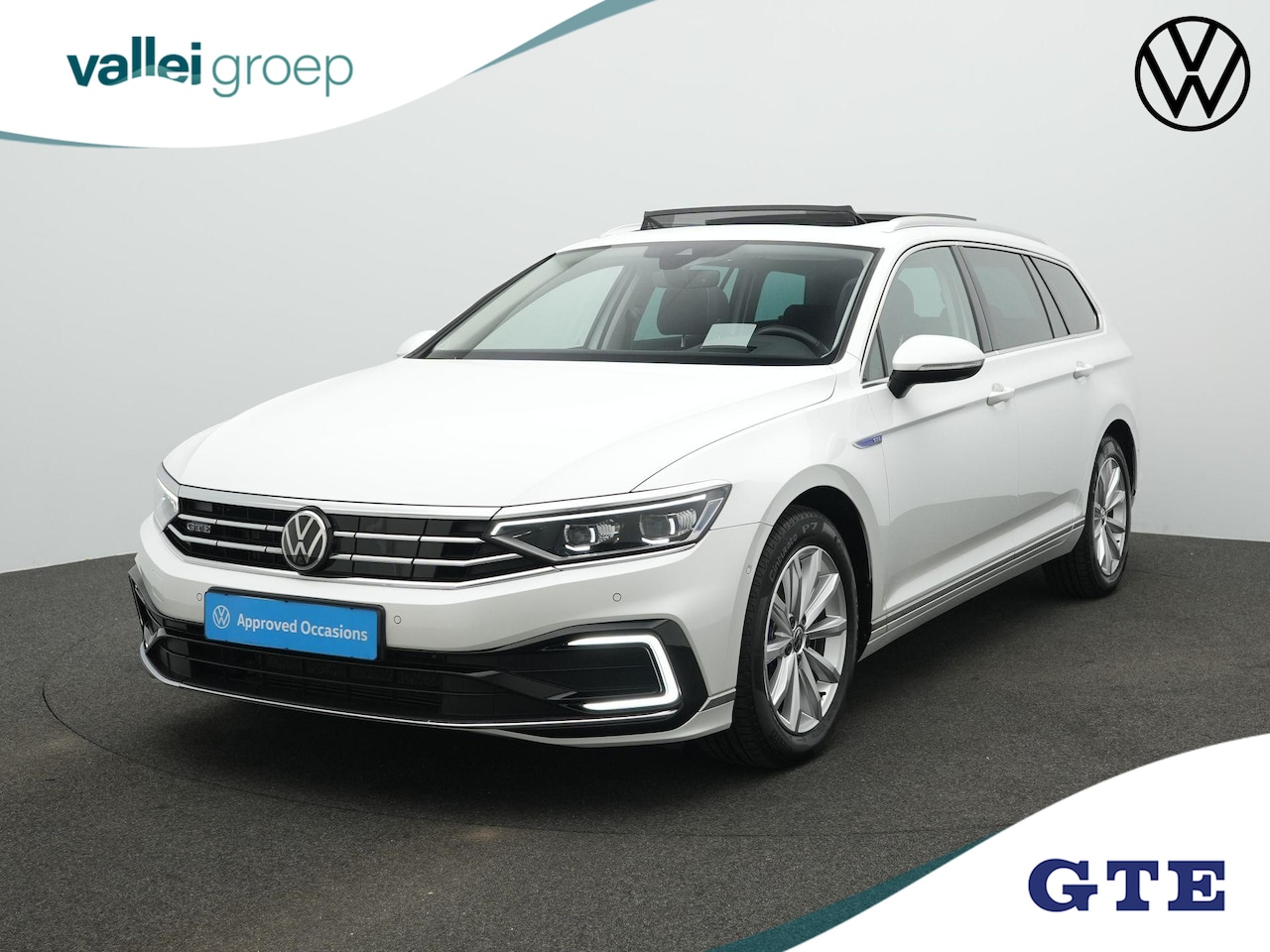 Volkswagen Passat Variant - 1.4 TSI eHybrid 218 pk GTE | Panoramadak | Trekhaak | Discover Pro | 360 camera | Head-up - AutoWereld.nl