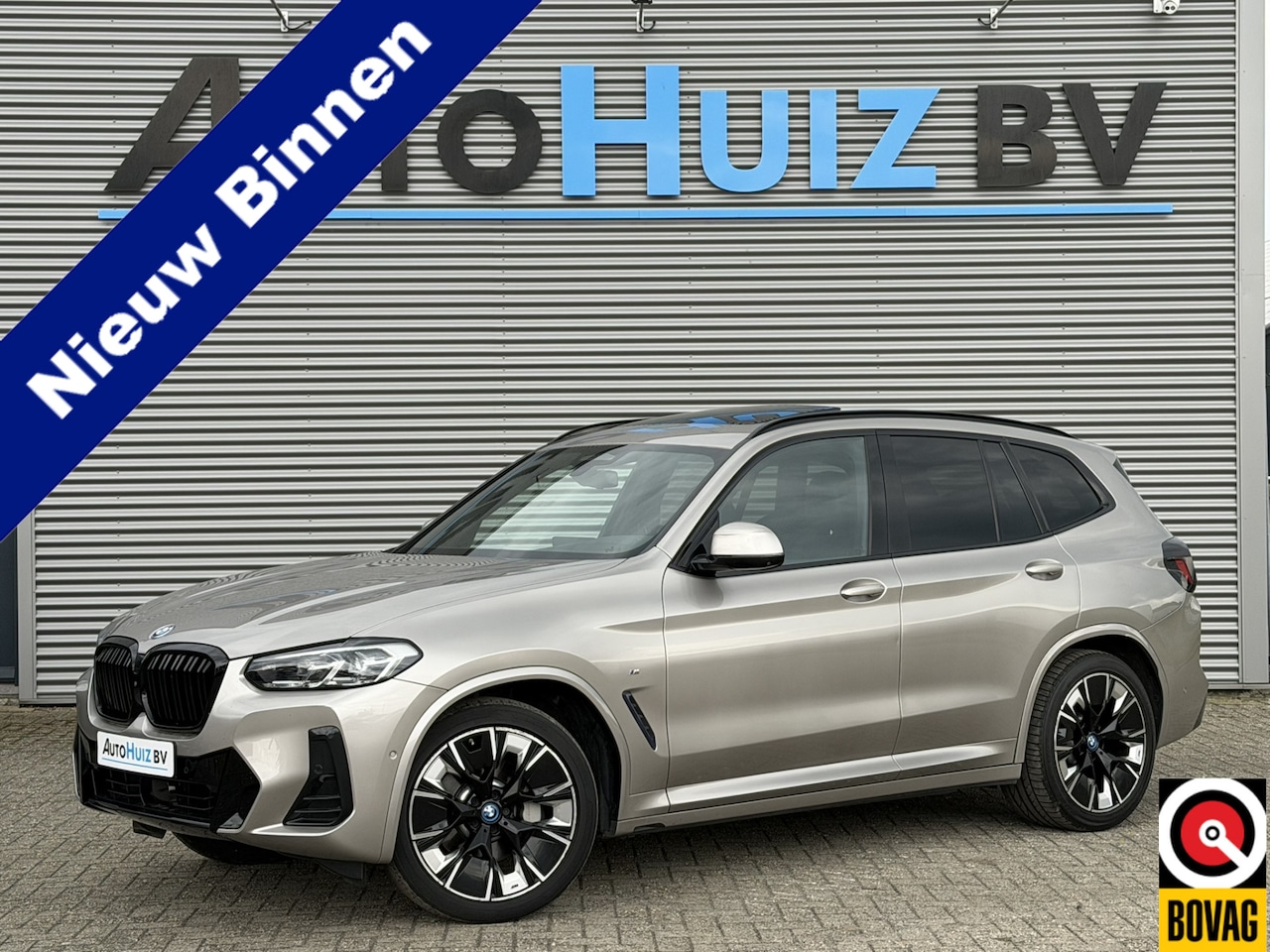 BMW iX3 - High Executive 80 kWh SOH 100% M Sport Panoramadak Trekhaak Leder Harman-Kardon 20 inch 36 - AutoWereld.nl