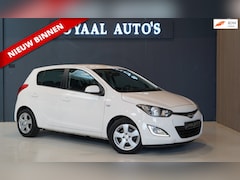 Hyundai i20 - 1.2i i-Motion | AIRCO | ACHTERUITRIJCAMERA | ELEK.RAMEN | APK