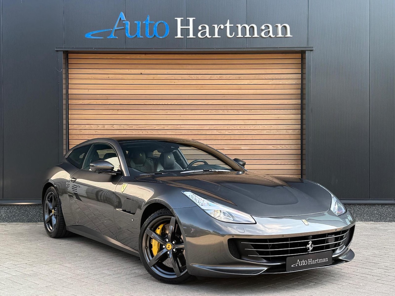Ferrari GTC4 - T 3.9 V8 LIFT|PANO|P.DISPLAY|CARBON - AutoWereld.nl