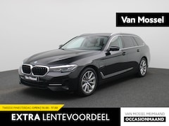 BMW 5-serie Touring - 530e | Navigatie | Leder | Camera | Trekhaak | 12 Maand BOVAG Garantie |