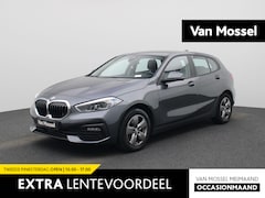 BMW 1-serie - Hatch 118i | NAVIGATIE | CLIMATE CONTROL | CRUISE CONTROL | BLEUTOOTH | PARKEERSENSOREN |