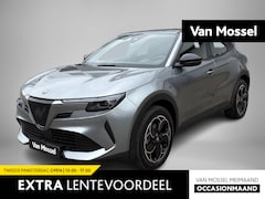 Alfa Romeo Junior - Elettrica 54 kWh | Apple Carplay/Android Auto | Climate Control | Parkeersensoren | Cruise