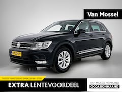 Volkswagen Tiguan - 1.4 TSI Connected Series | Climate control | Lichtmetalen velgen | Navigatie