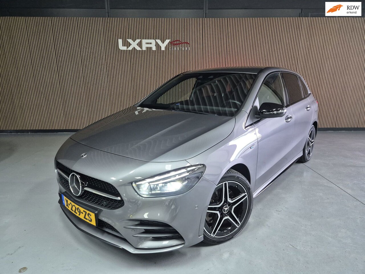 Mercedes-Benz B-klasse - 250 e Business Solution AMG Limited | Clima | Camera | Navi | Stoelverwarming | - AutoWereld.nl
