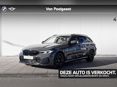 BMW 3-serie Touring - 330e xDrive M-Sport 19 Inch / Stuur en Stoelverwarming / Glazen Schuifdak / Adaptief M-Ond