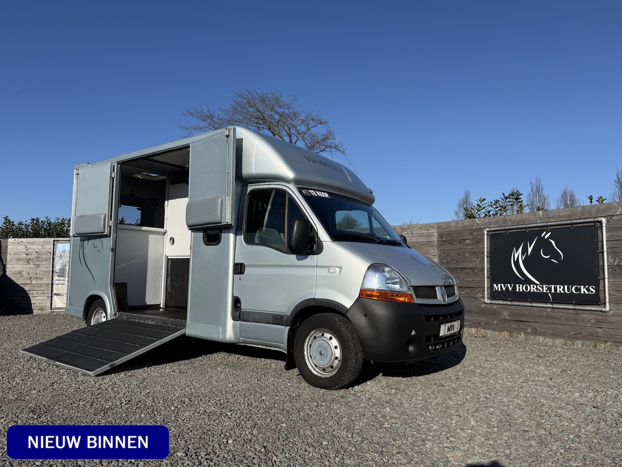 Renault Master Pro - PAARDENWAGEN | HORSETRUCK | MTM | SAFETY 5 | 2006 | 120PK | MANUEL | DUB CAB | 5-SEAT | L3 - AutoWereld.nl