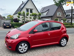 Toyota Aygo - 1.0-12V Aspiration Red Navigator NL-AUTO-NAP