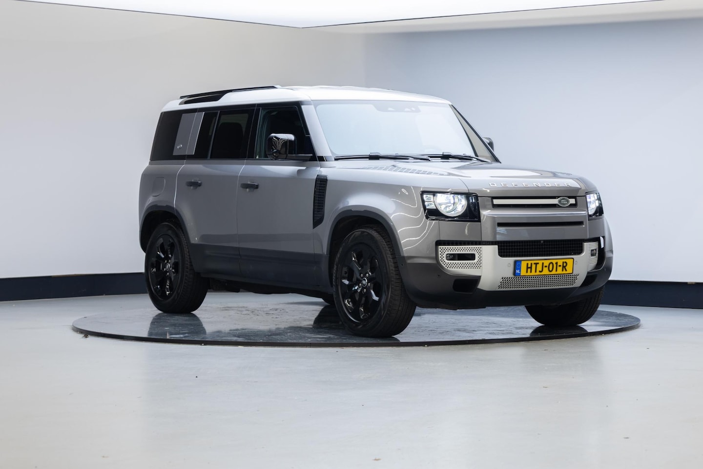 Land Rover Defender 110 - 2.0 P400e 110 | Cold Climate | Trekhaak | 360 Camera | 20 Inch | - AutoWereld.nl
