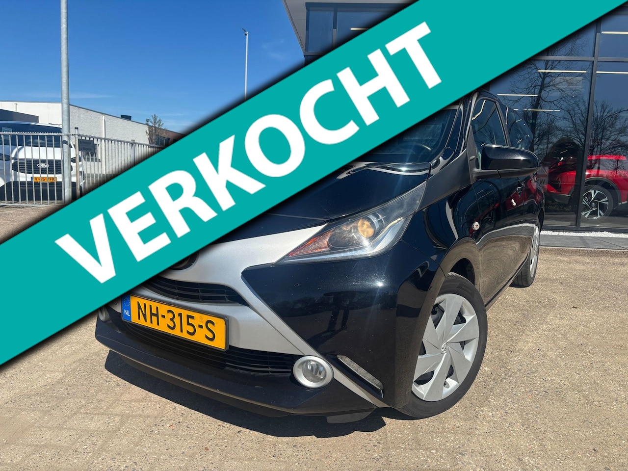 Toyota Aygo - 1.0 VVT-i x-play|Camera|Airco - AutoWereld.nl
