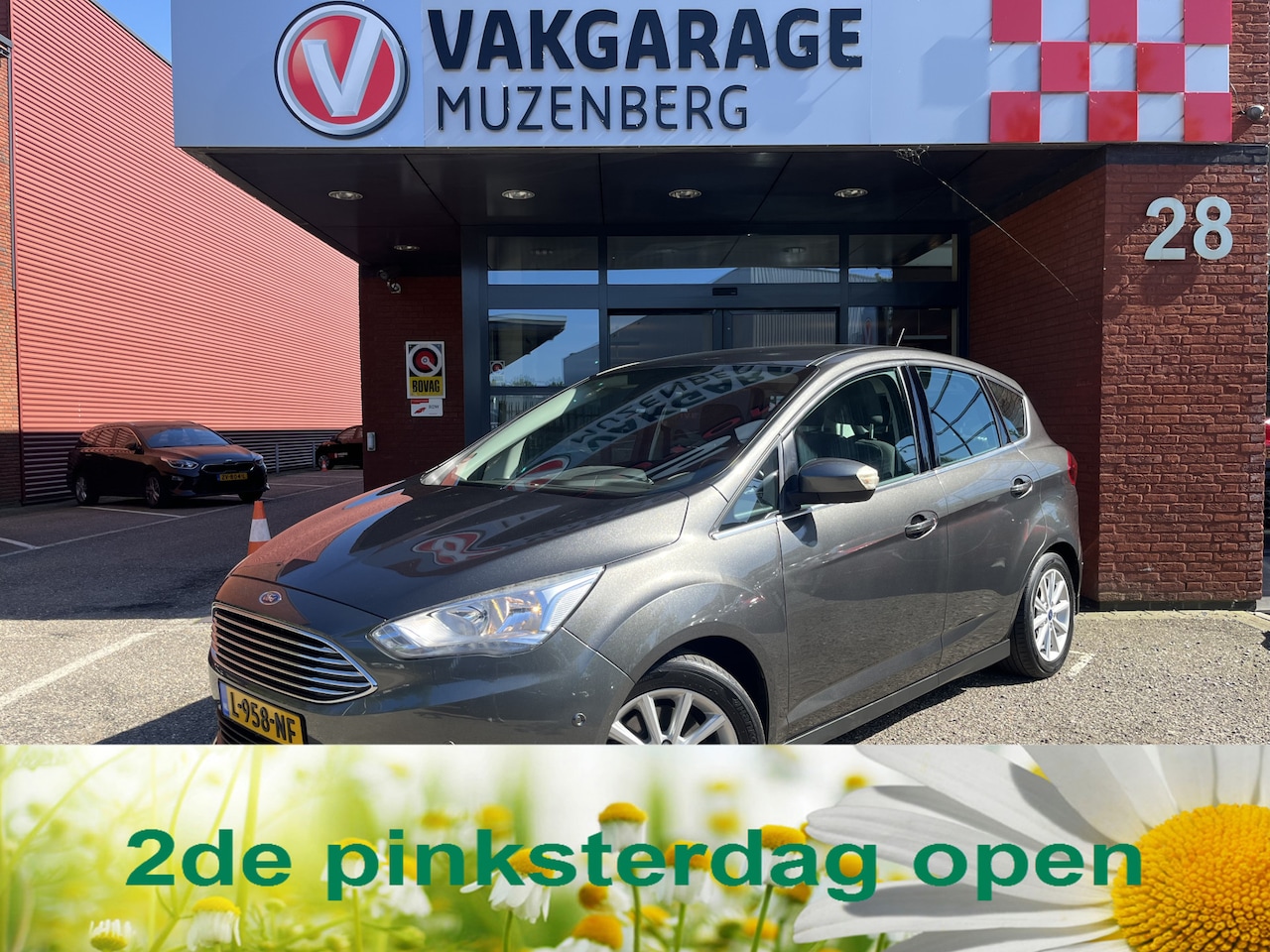 Ford C-Max - 1.5 150PK!! Titanium // NAVI + CARPLAY // CAMERA // PDC V+A // CRUISE // WINTERPACK // TRE - AutoWereld.nl