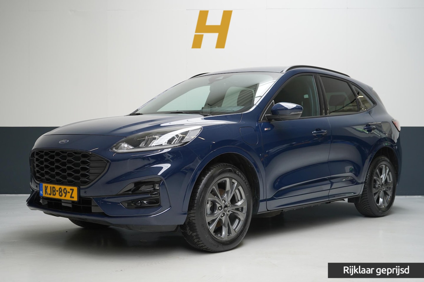 Ford Kuga - 2.5 PHEV ST-Line | Carplay | Winter-pack | Parkeersensoren | Keyless | Lm velgen - AutoWereld.nl