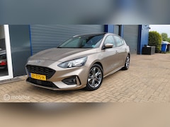 Ford Focus - 1.0 EcoBoost ST Line, Pano