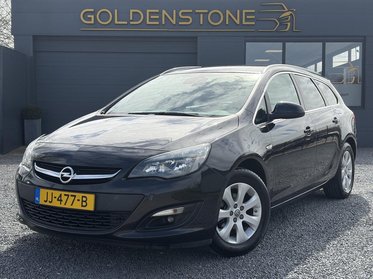 Opel Astra Sports Tourer - 1.4 Turbo Blitz Navi,Trekhaak,120pk,Pdc,6 Bak,Lm velgen,Clima,Cruise,N.A.P,Net beurt gehad - AutoWereld.nl